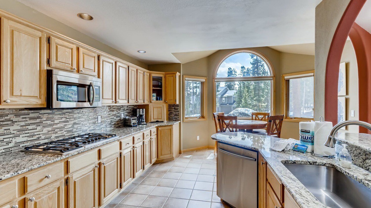 Photo of Kitchen in Three Peaks