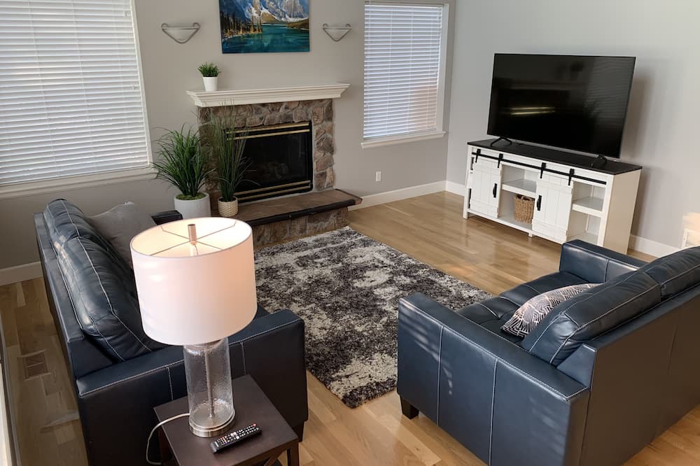 Photo of Livingroom in North Westminster
