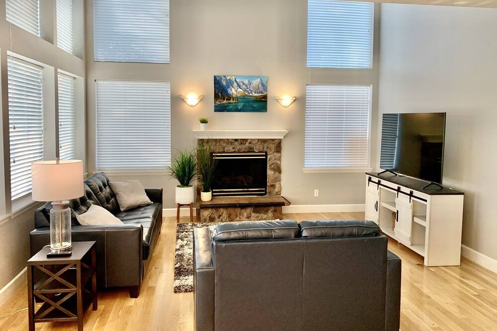 Photo of Livingroom in North Westminster