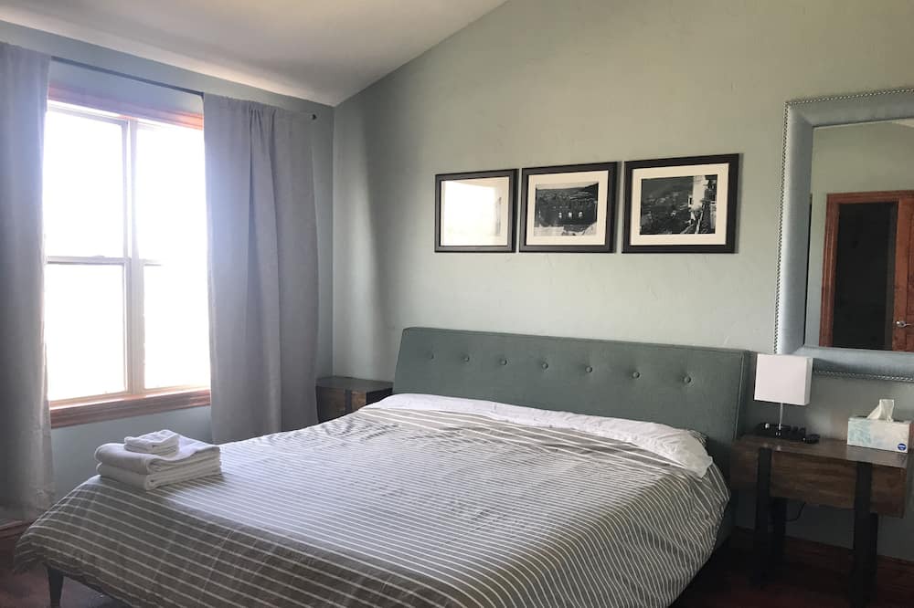 Photo of Bedroom in Thornton