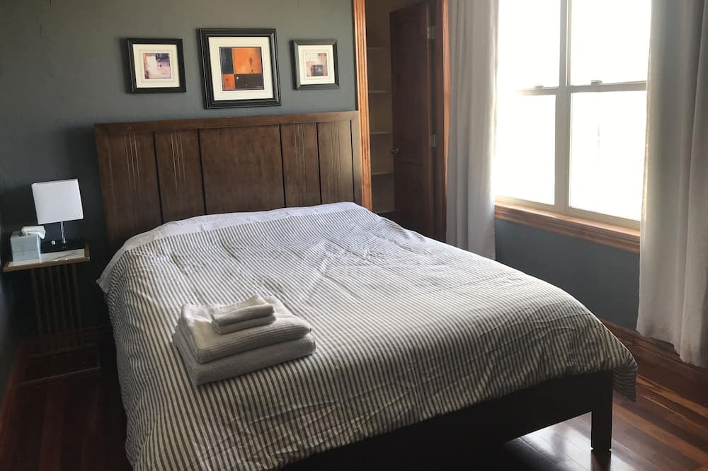Photo of Bedroom in Thornton
