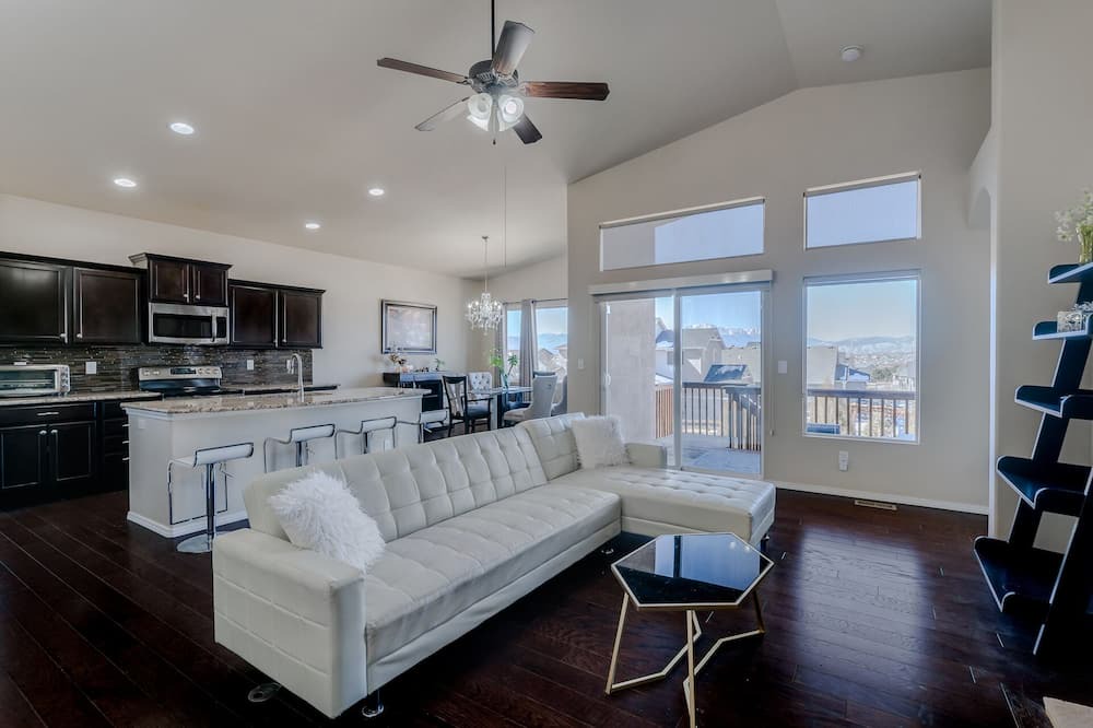 Photo of Livingroom in Colorado Springs
