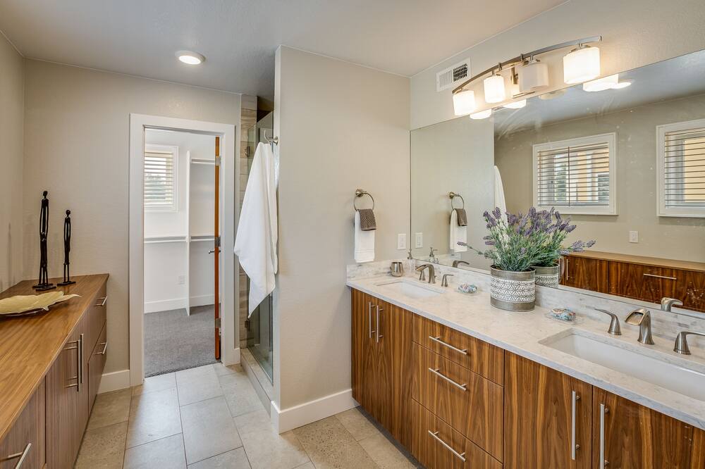 Photo of Bathroom in Newlands