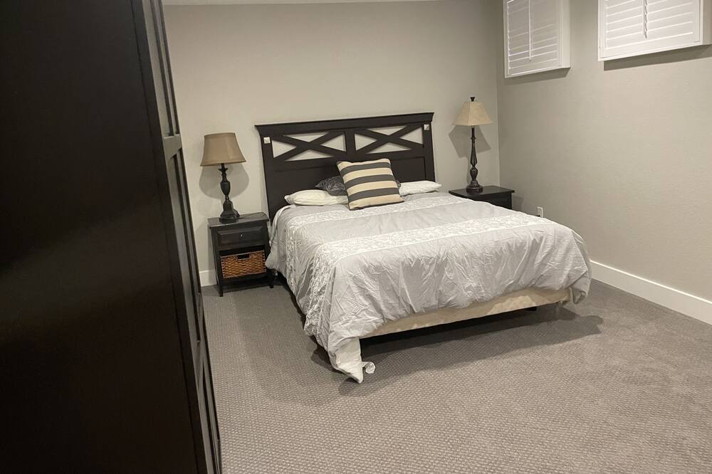 Photo of Bedroom in Newlands