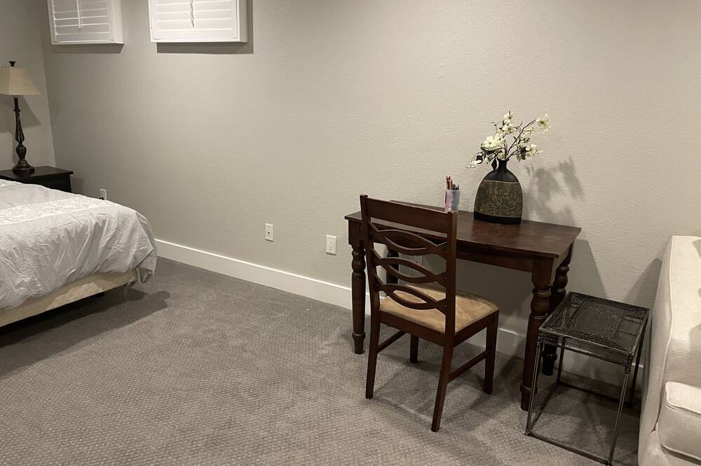 Photo of Bedroom in Newlands
