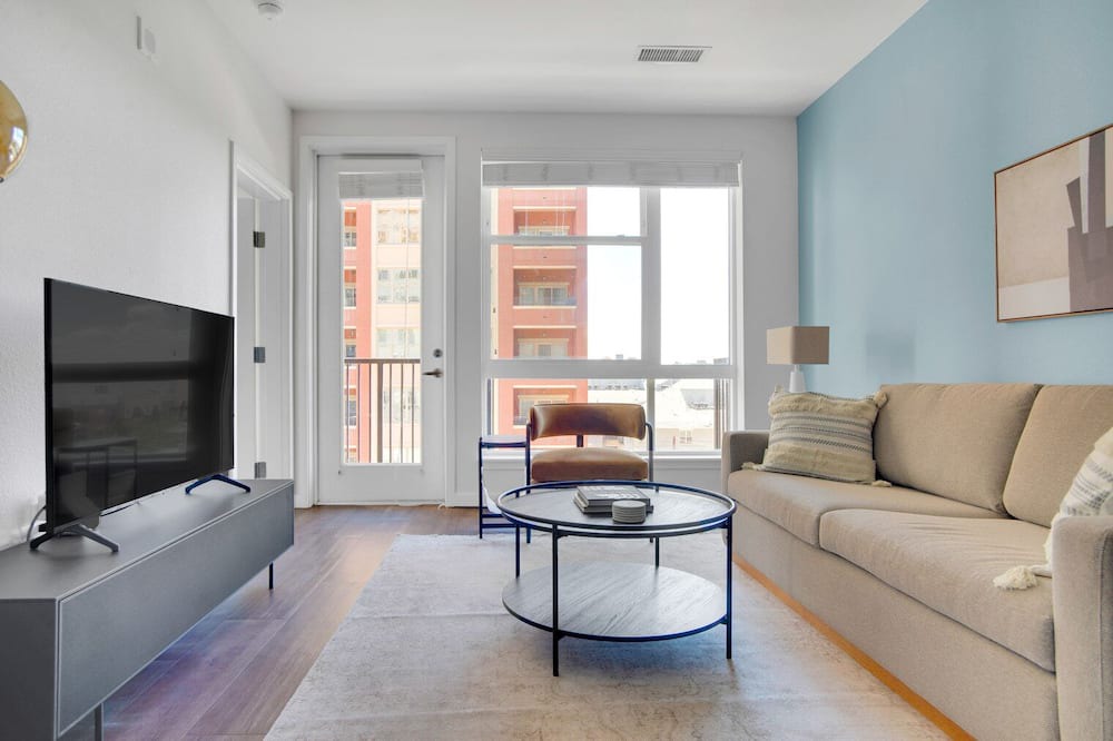 Photo of Livingroom in Uptown