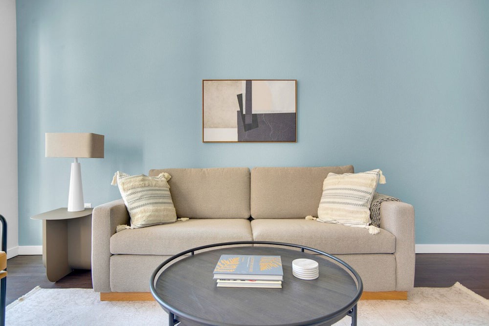 Photo of Livingroom in Uptown