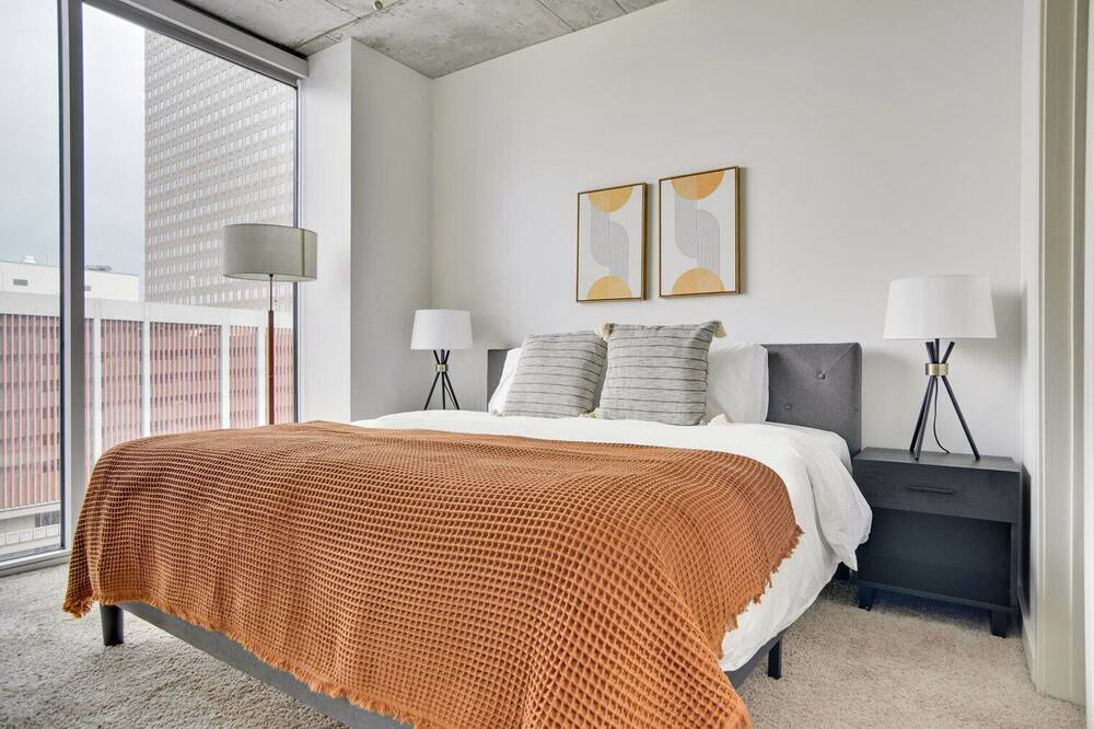 Photo of Bedroom in Uptown