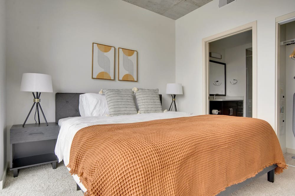 Photo of Bedroom in Uptown