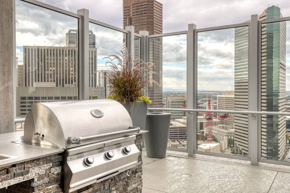 Photo of Outdoor in Uptown