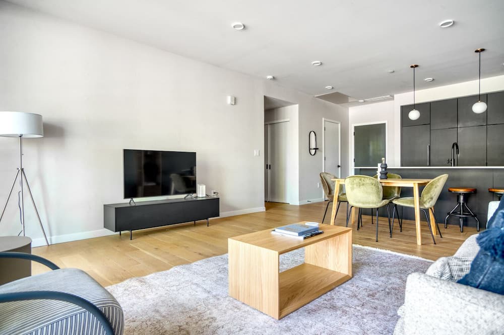 Photo of Livingroom in City Park West