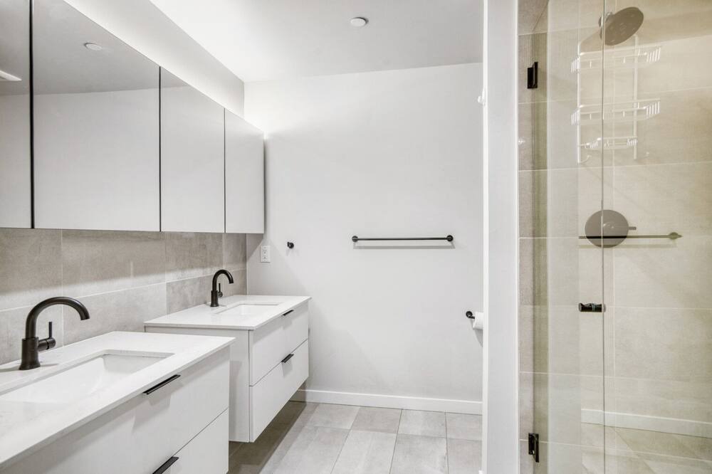 Photo of Bathroom in City Park West