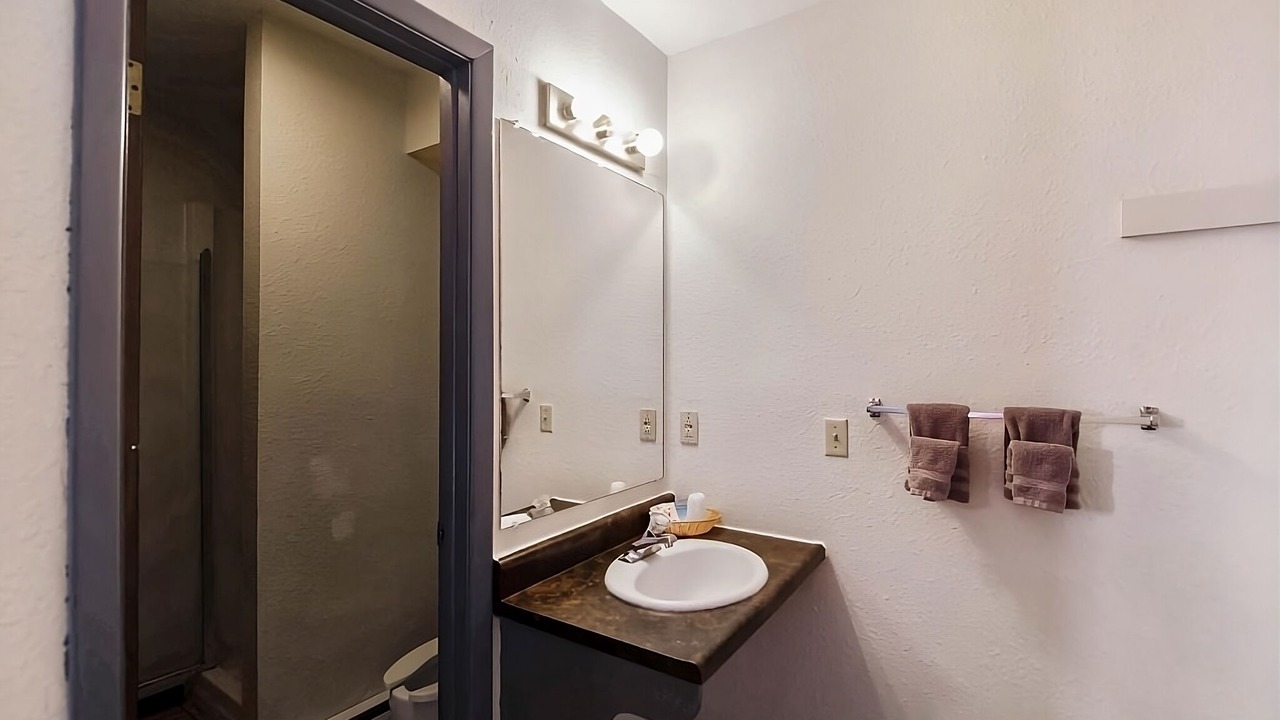 Photo of Bathroom in Cheyenne Wells