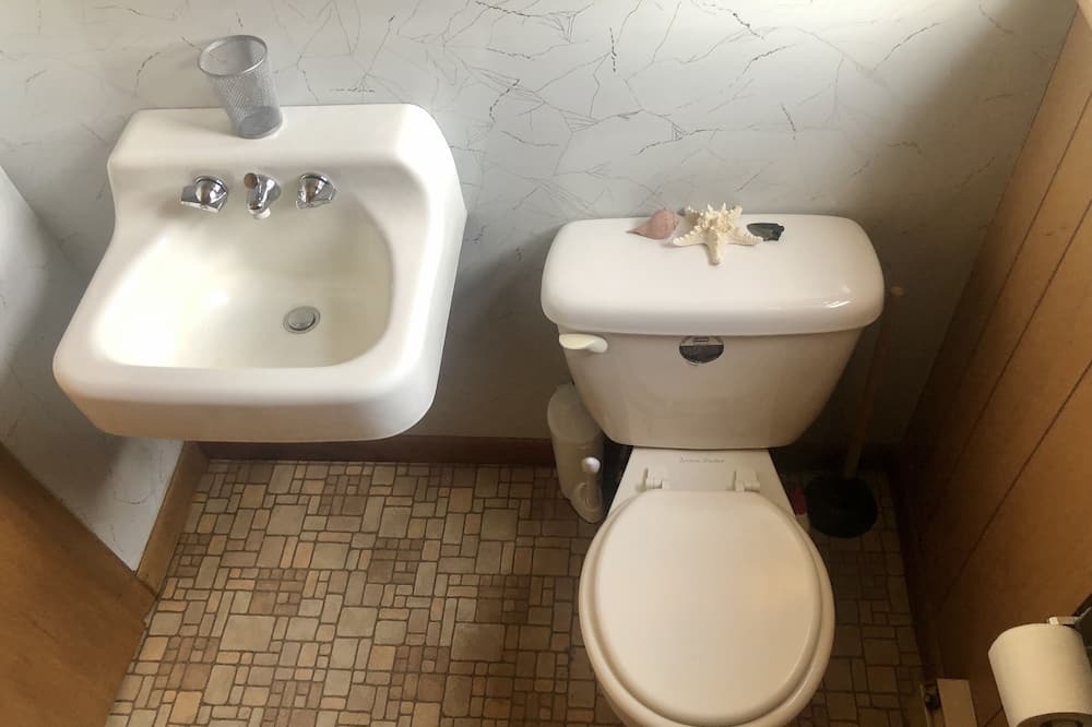 Photo of Bathroom in Rye