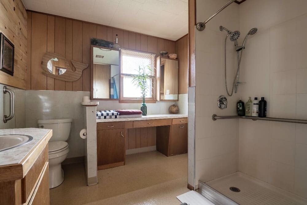 Photo of Bathroom in Rye