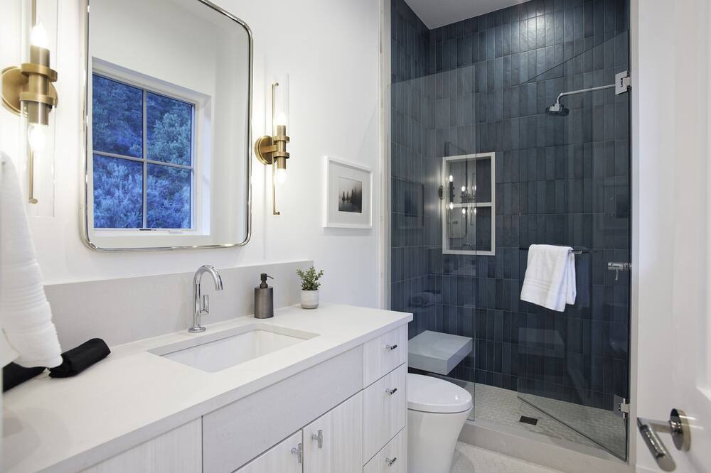 Photo of Bathroom in Carbondale
