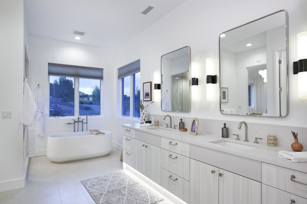 Photo of Bathroom in Carbondale