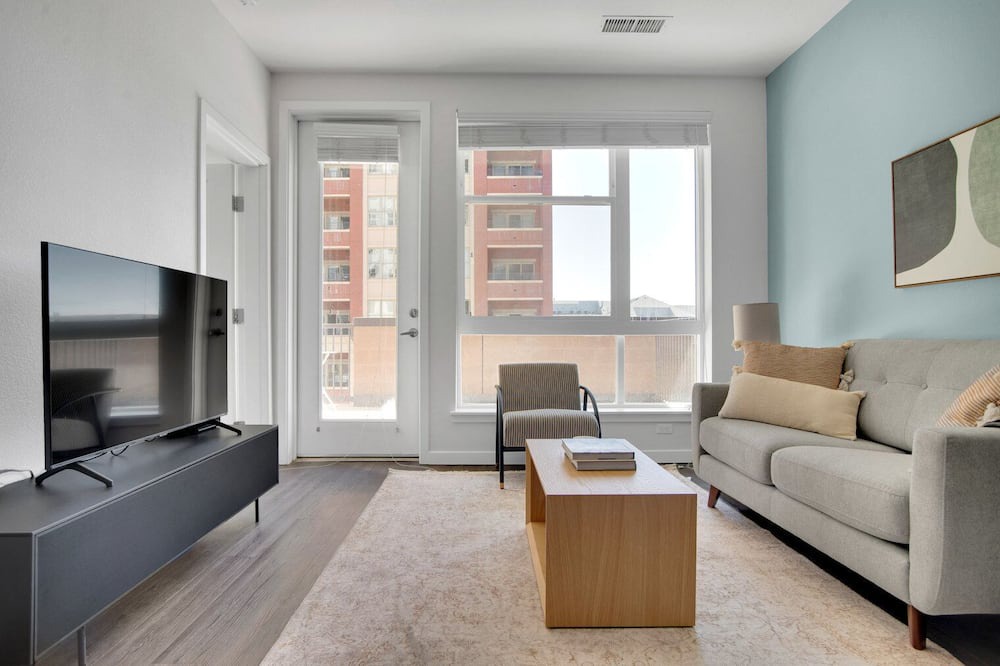Photo of Livingroom in Uptown