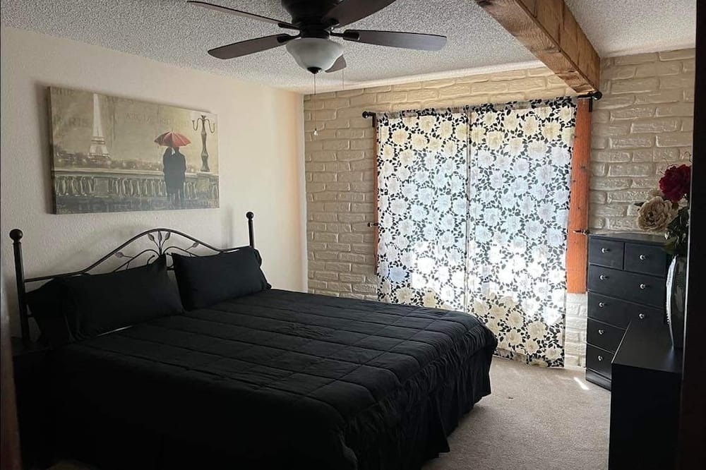 Photo of Bedroom in Elbert