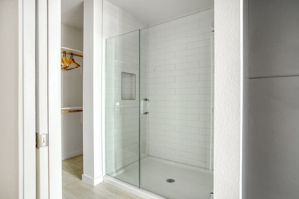 Photo of Bathroom in West Colfax