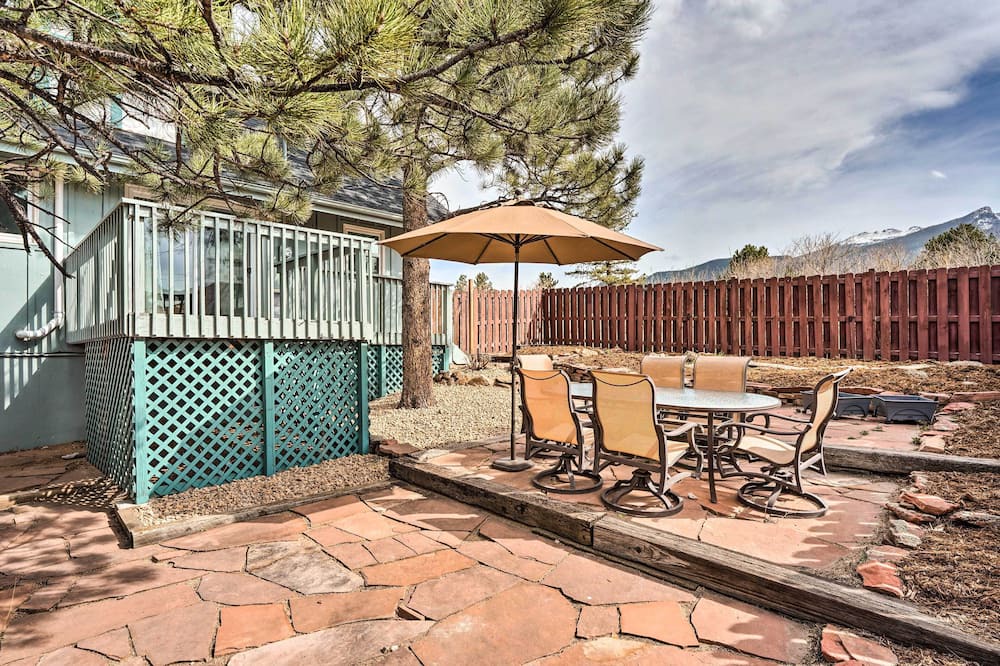 Photo of Outdoor in Carriage Hills