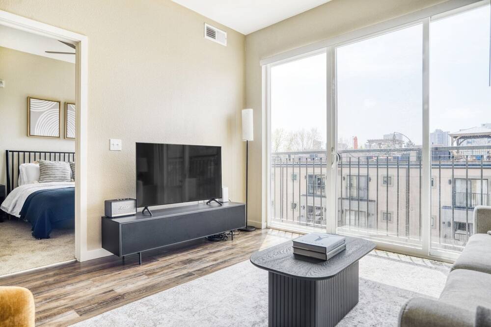 Photo of Livingroom in City Park West