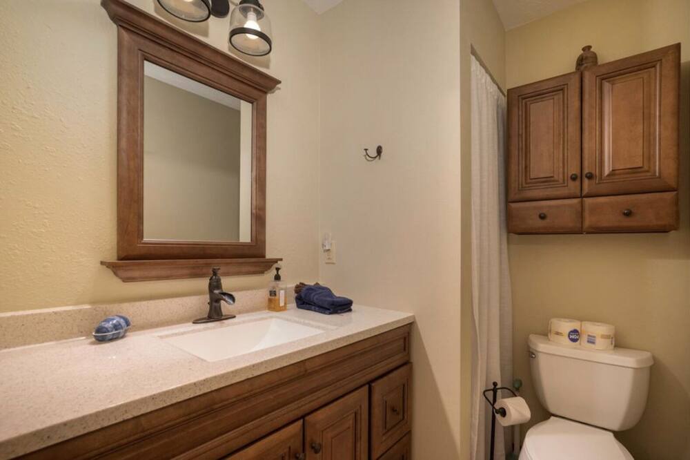 Photo of Bathroom in Fraser