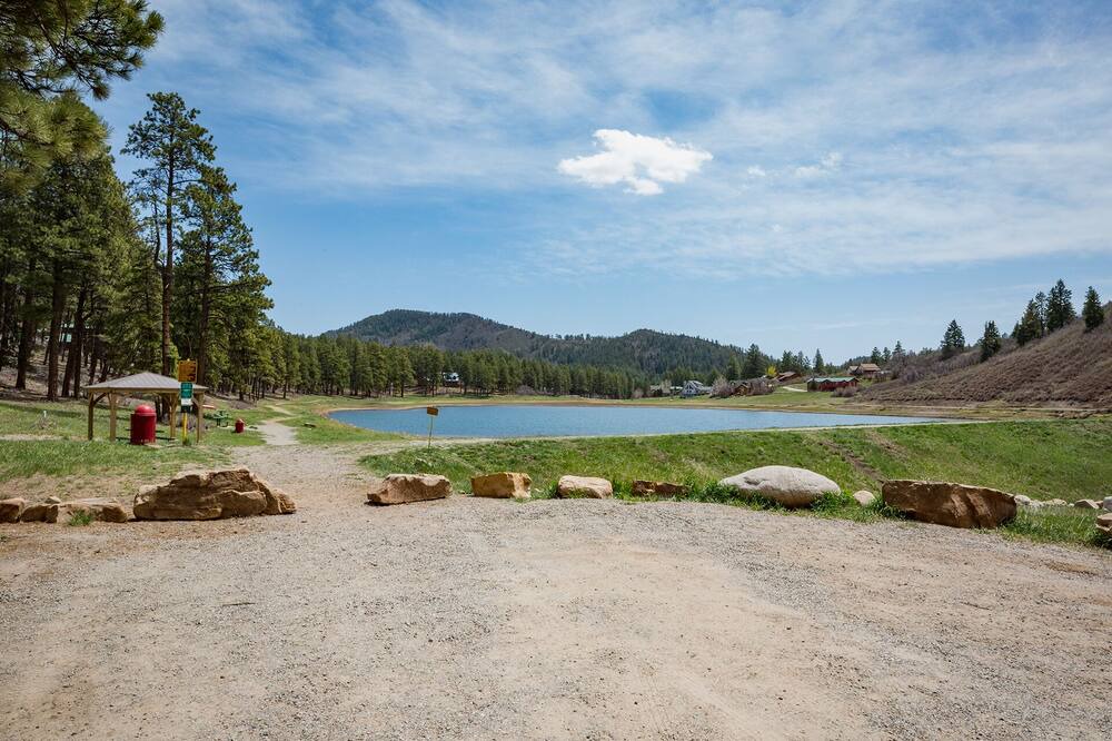 Photo of Outdoor in Forest Lakes