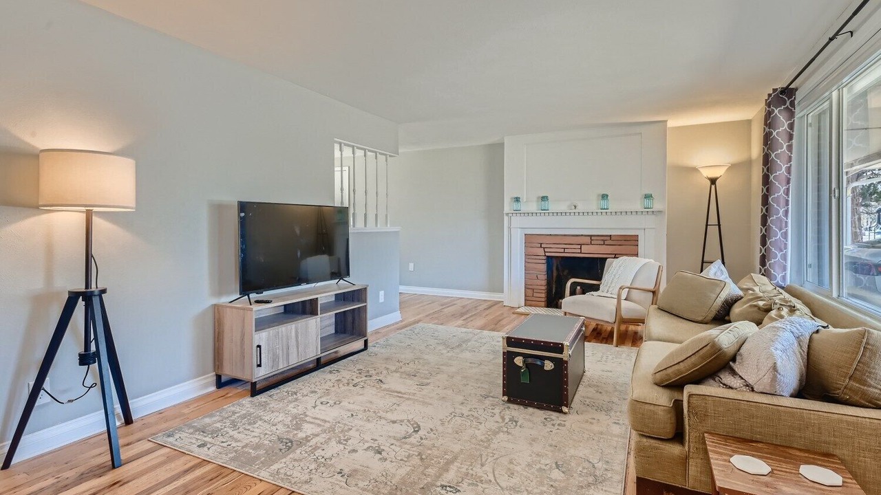 Photo of Livingroom in Longmont