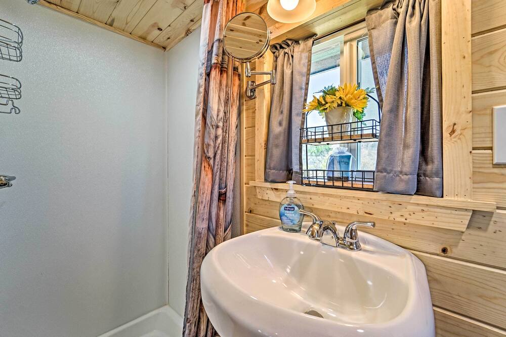 Photo of Bathroom in Cortez
