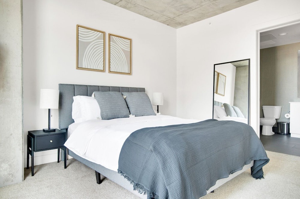 Photo of Bedroom in Golden Triangle