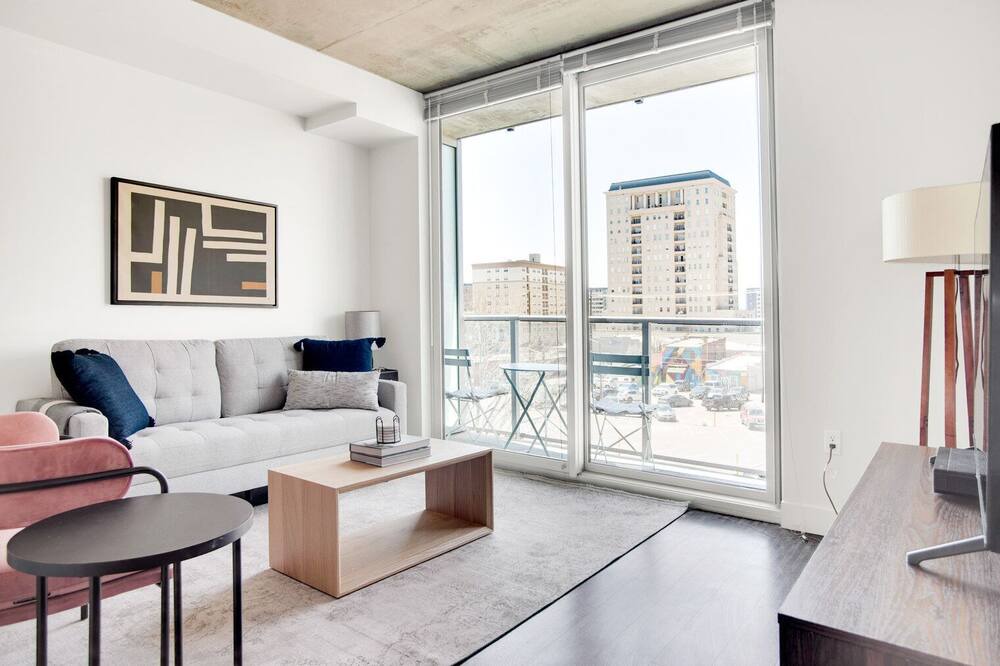 Photo of Livingroom in Golden Triangle