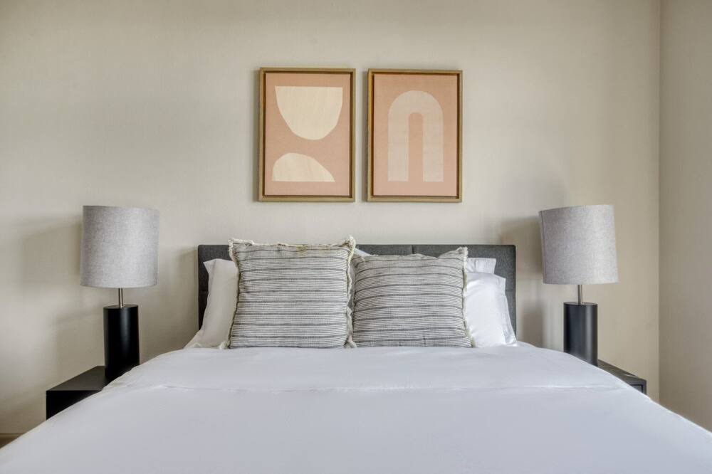 Photo of Bedroom in Glendale