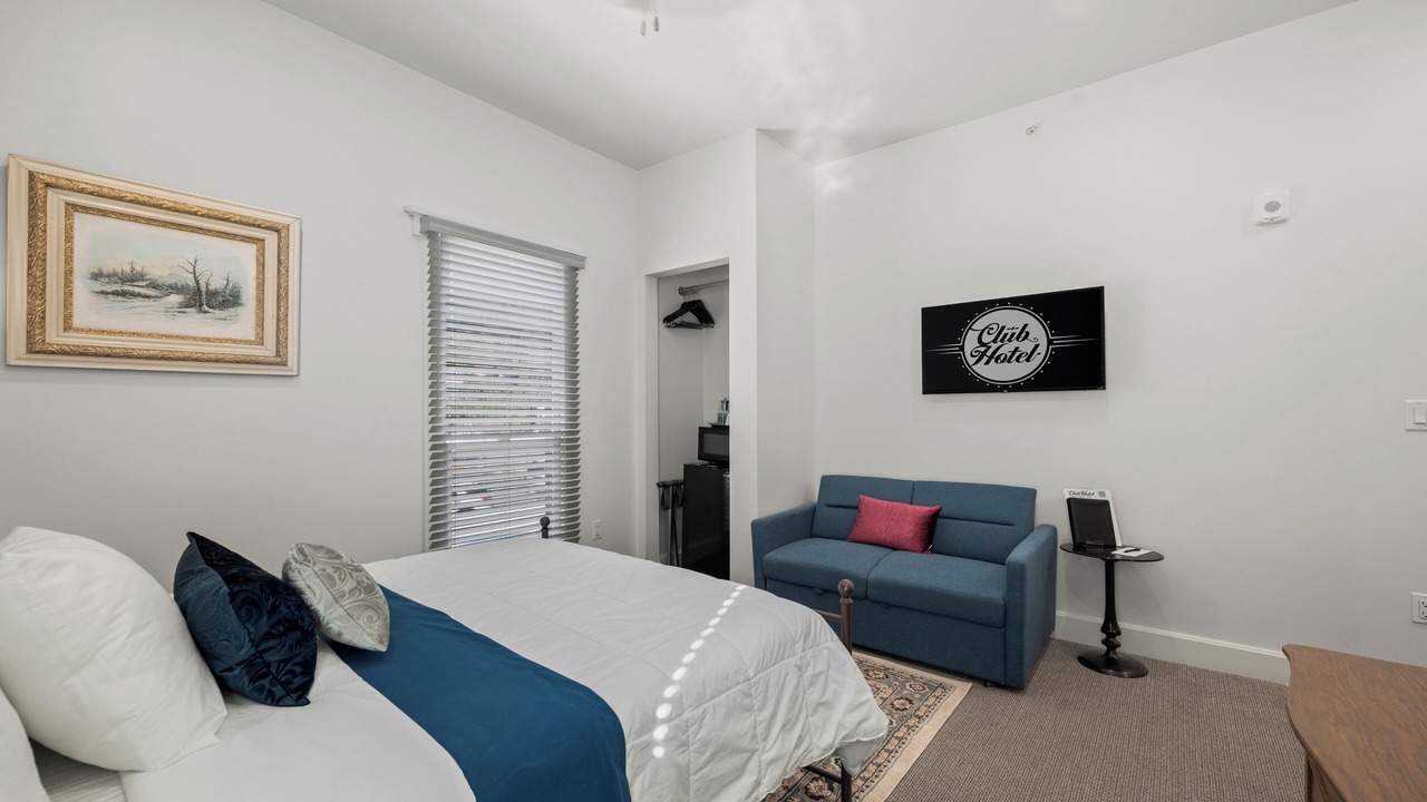 Photo of Bedroom in Idaho Springs