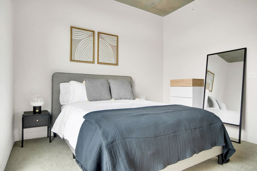 Photo of Bedroom in Golden Triangle