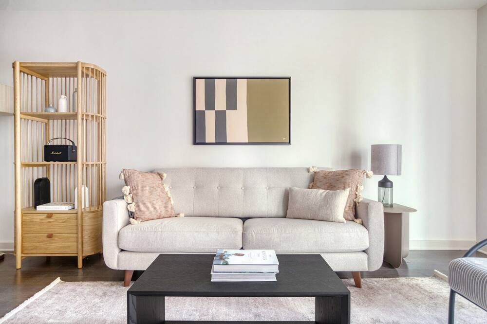 Photo of Livingroom in Uptown