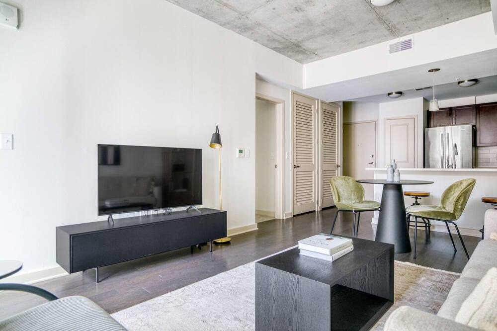 Photo of Livingroom in Uptown
