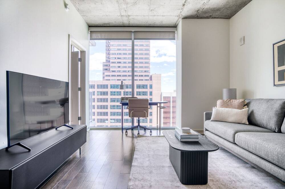 Photo of Livingroom in Uptown
