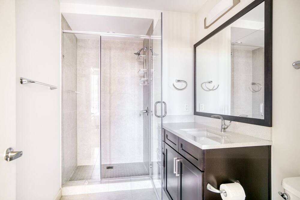 Photo of Bathroom in Uptown
