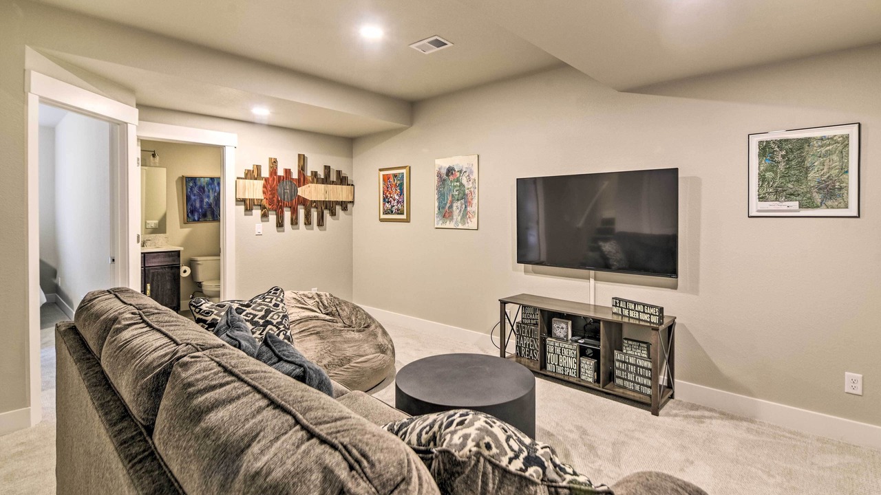 Photo of Livingroom in Loveland