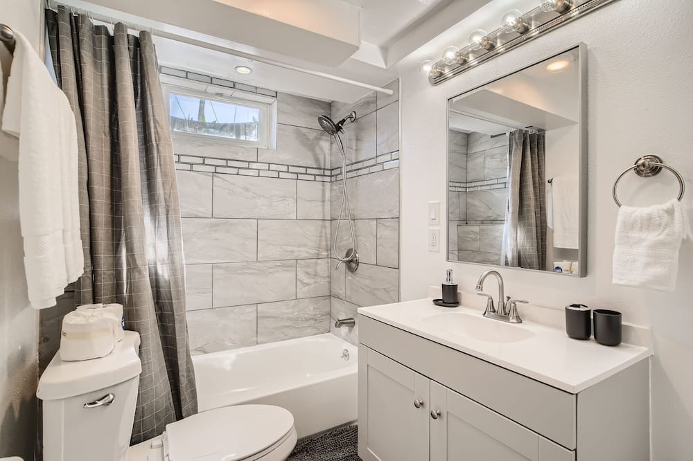 Photo of Bathroom in Arvada Plaza Area