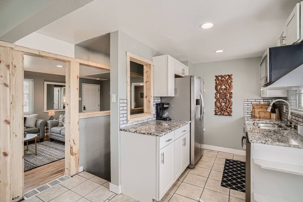 Photo of Kitchen in Arvada Plaza Area