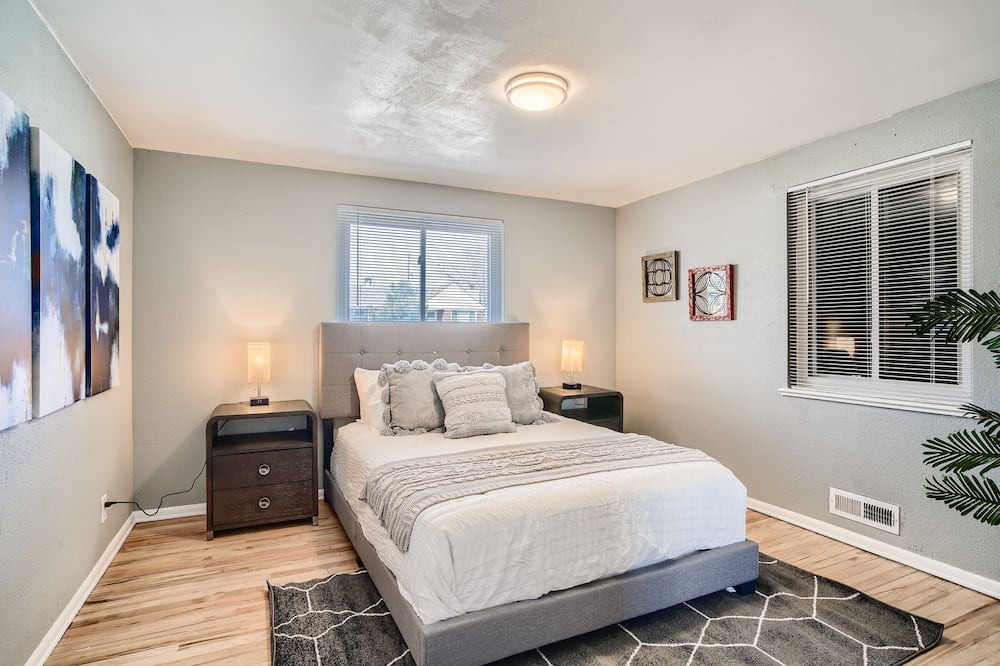 Photo of Bedroom in Arvada Plaza Area