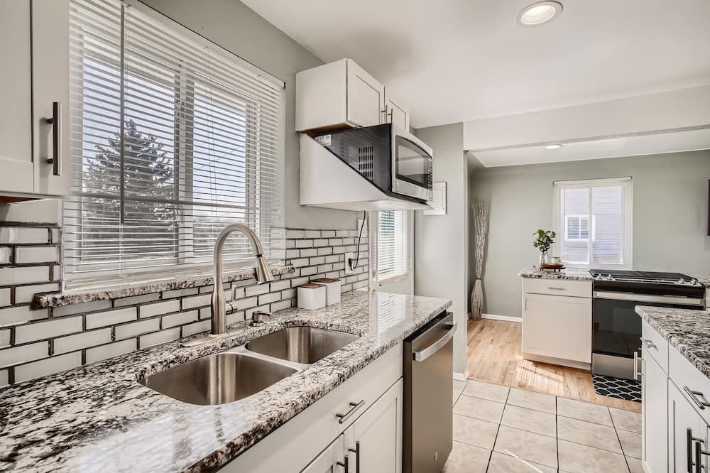 Photo of Kitchen in Arvada Plaza Area