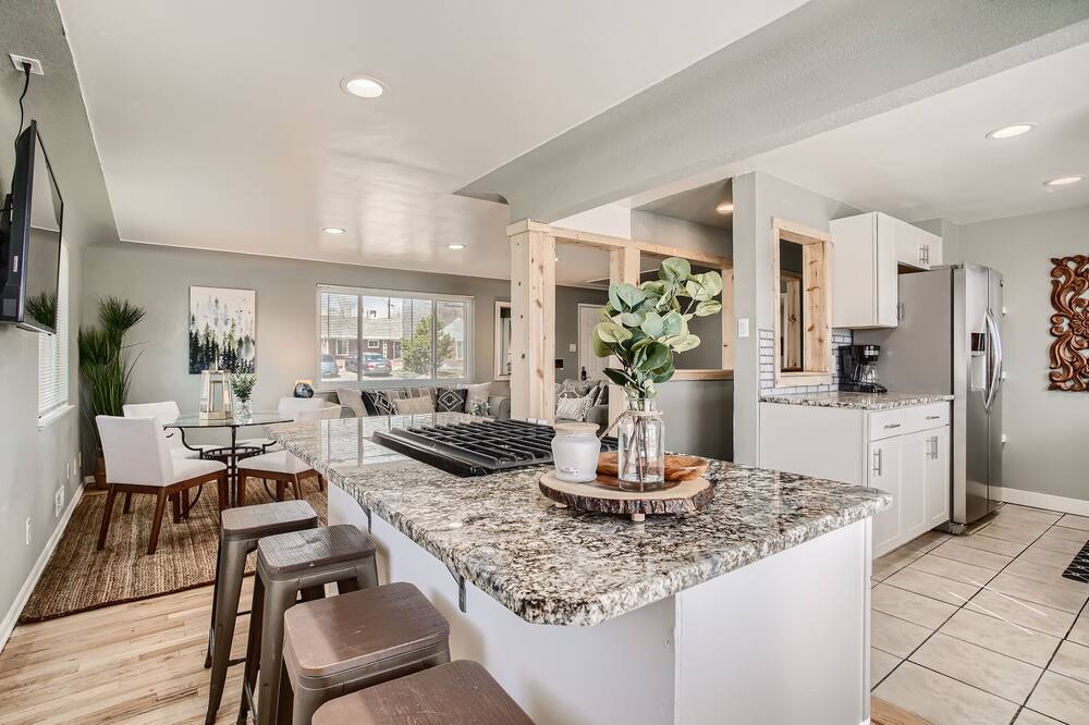 Photo of Kitchen in Arvada Plaza Area