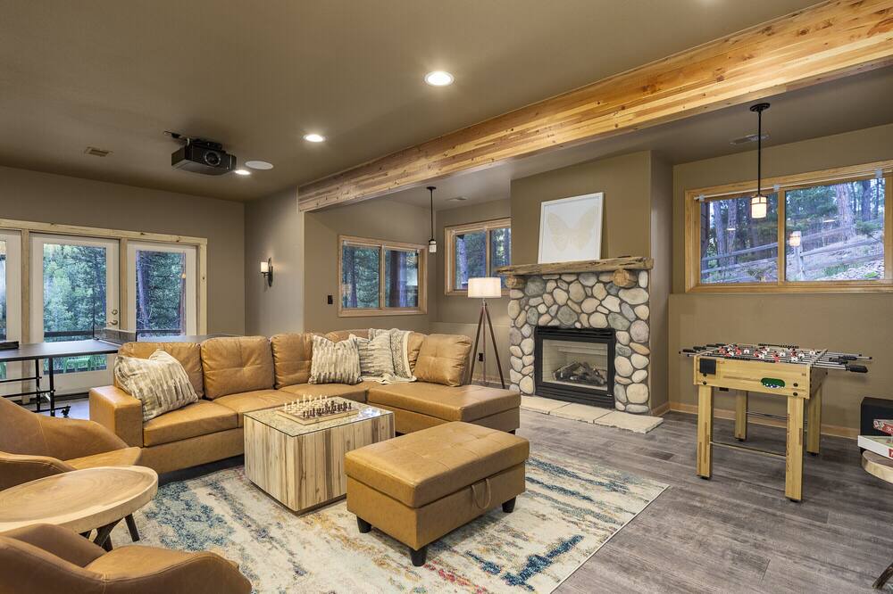 Photo of Livingroom in Shadow Mountain