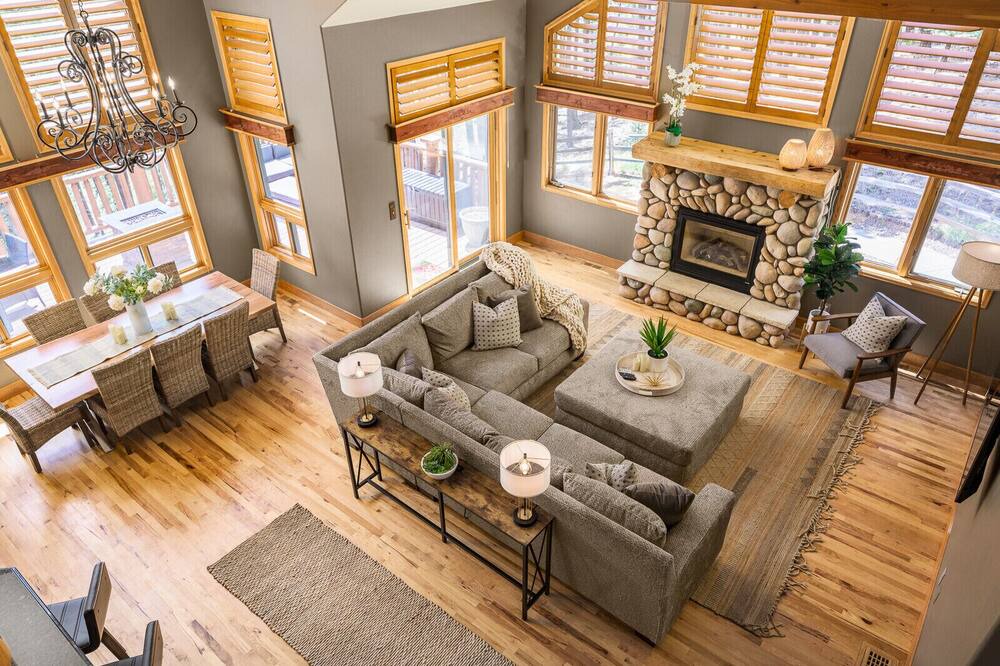 Photo of Livingroom in Shadow Mountain