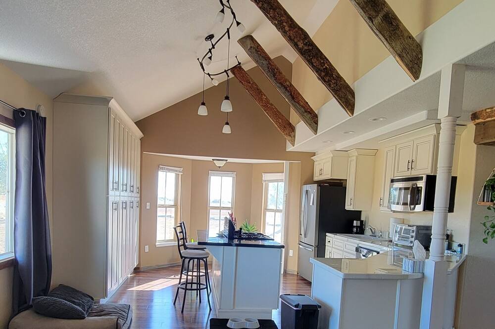 Photo of Livingroom in Crowley County