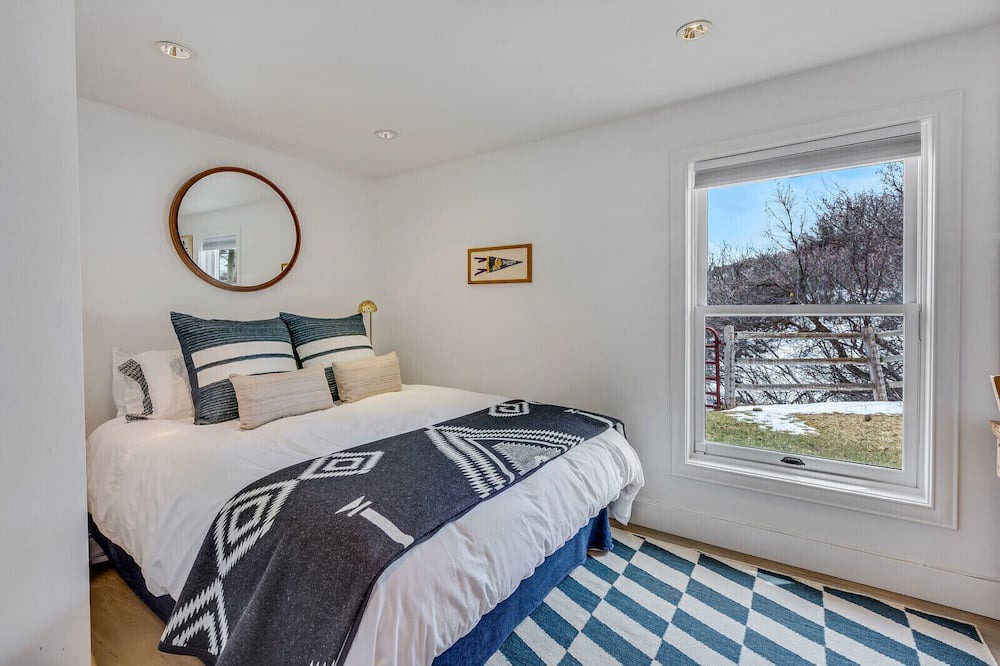 Photo of Bedroom in Brush Creek Village
