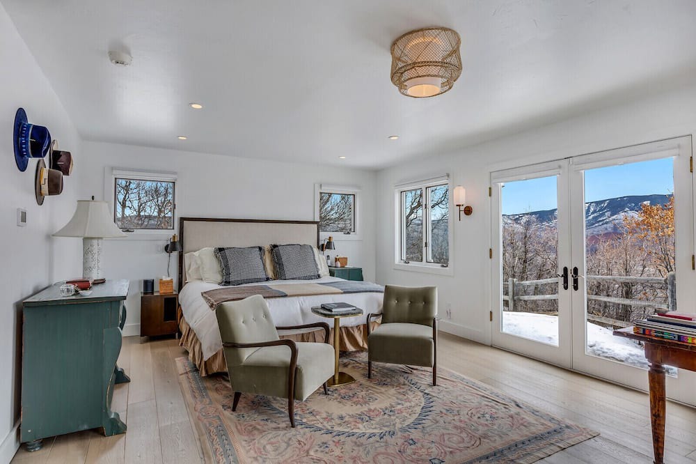 Photo of Livingroom in Brush Creek Village